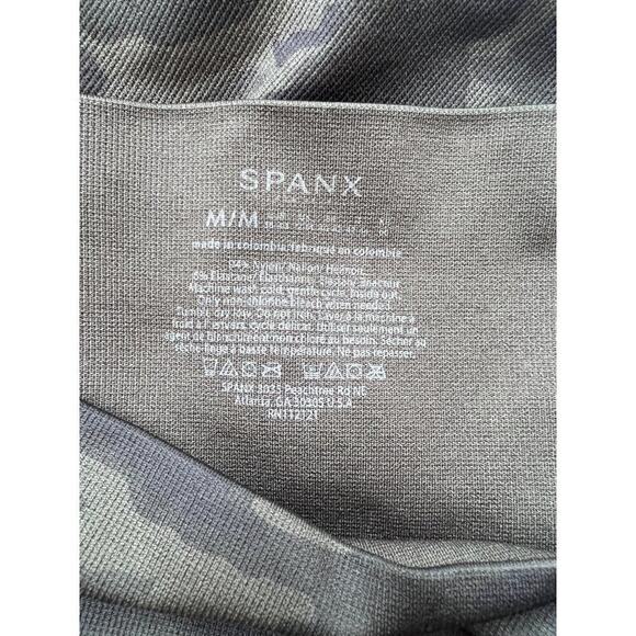 Spanx Camo Seamless High Rise Leggings Women’s M Compression Fit gym yoga - Picture 5 of 5